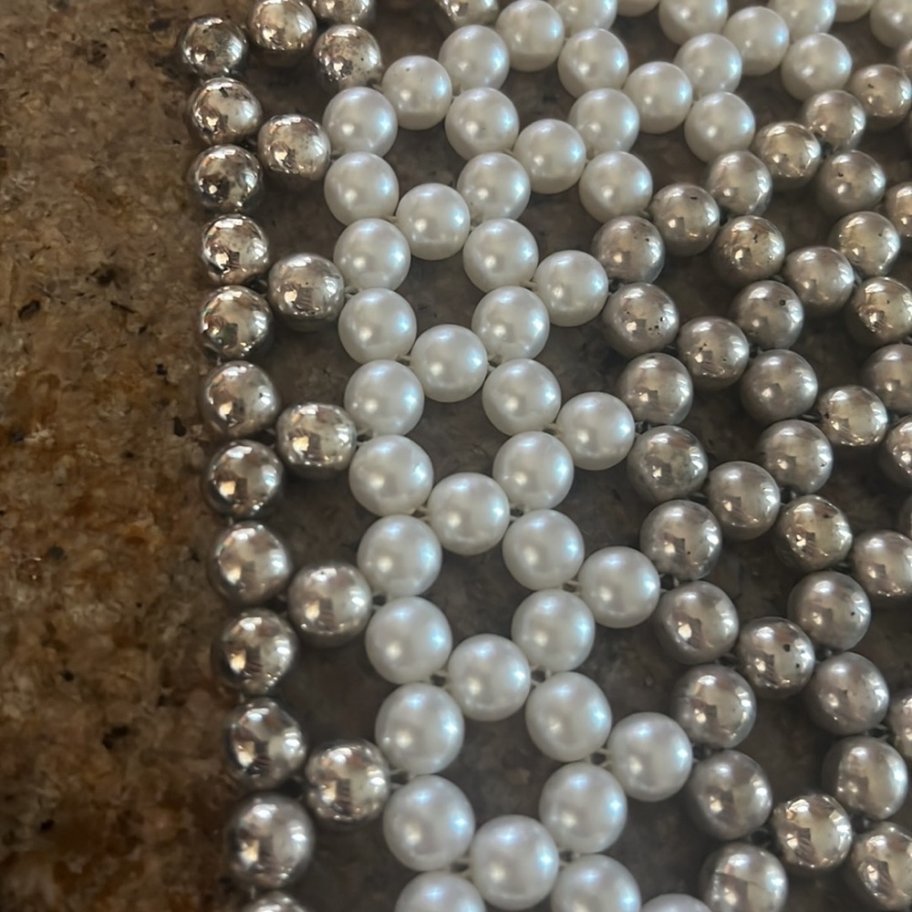 Beaded Table mat - Picture 4 of 5